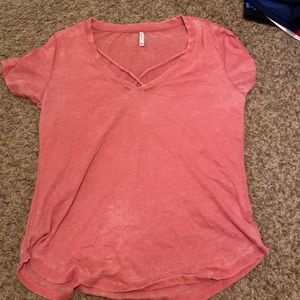 criss cross neck tee